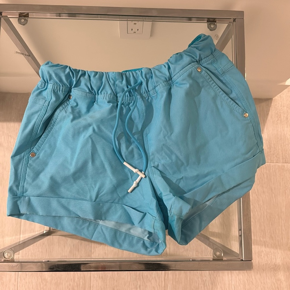 teal lululemon shorts